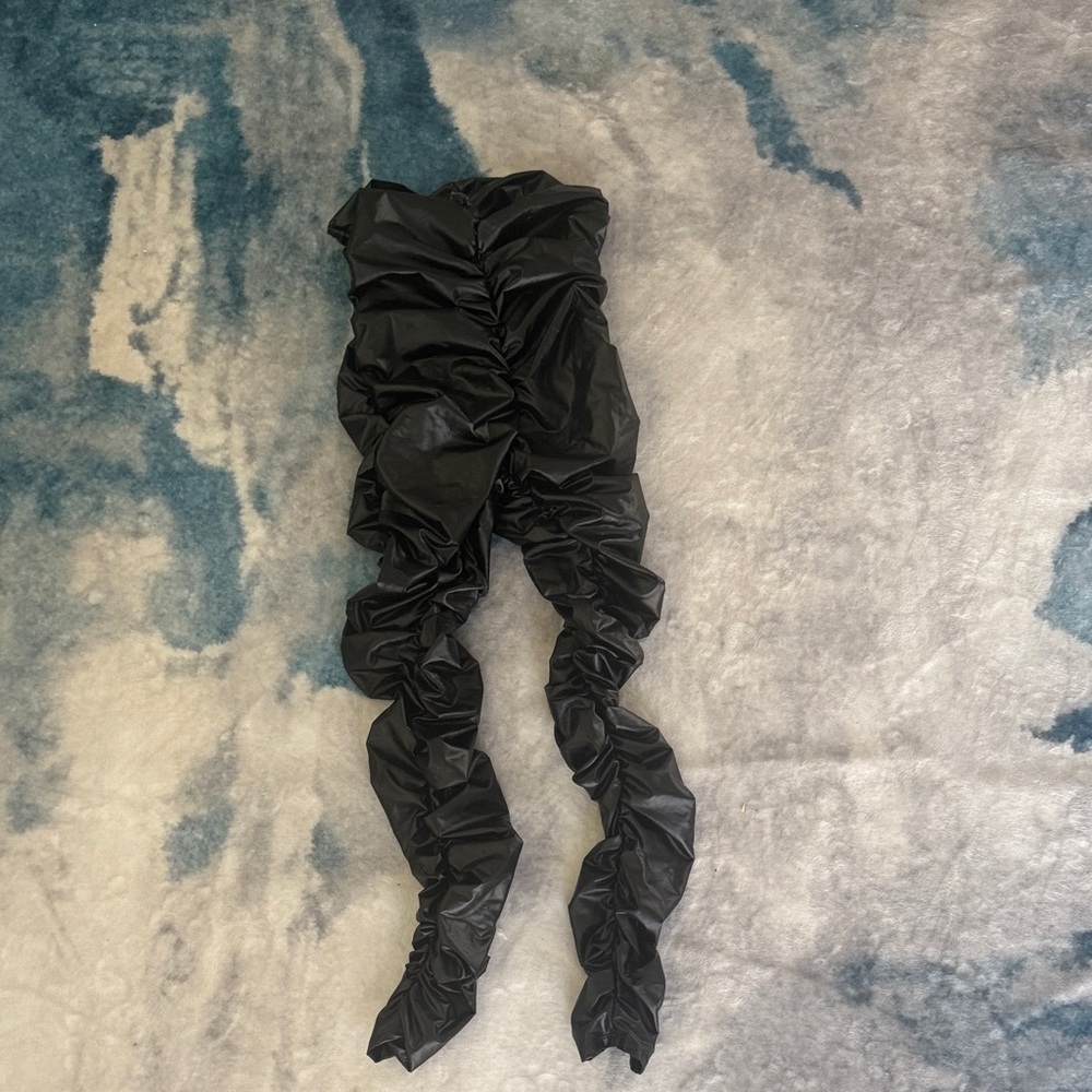 Fashion Nova Black Ruched Leggings